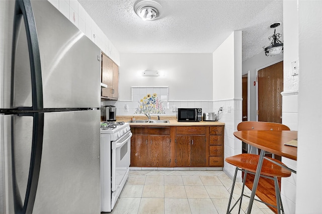 2049 Caesar Pl, Bronx, NY 10473 - photo 5