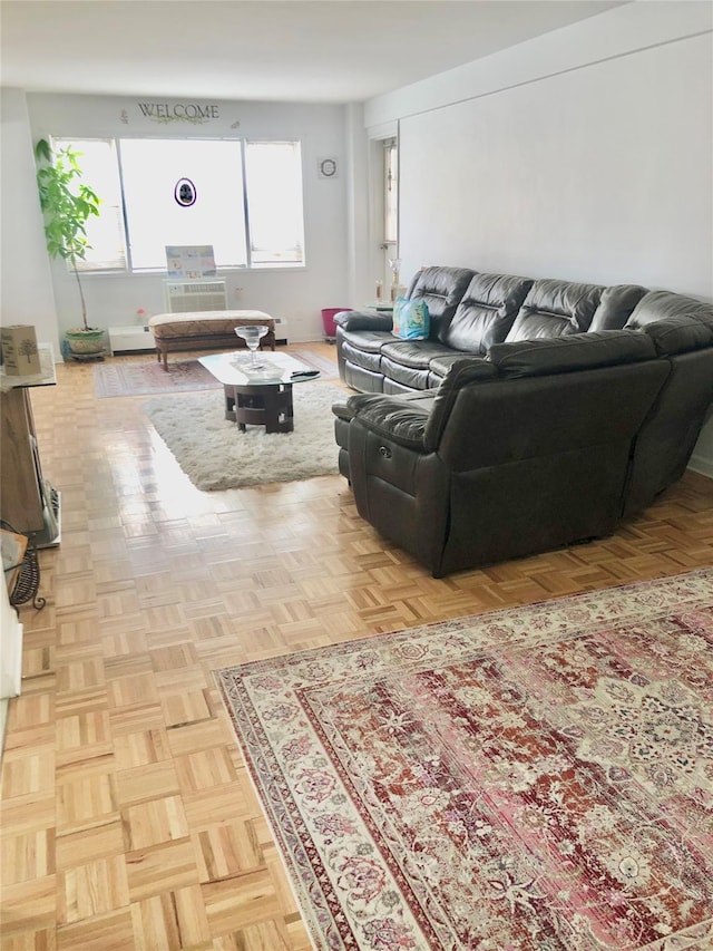 160-10 89th Ave Unit N-2D, Jamaica Hills, NY 11432 - view of living room