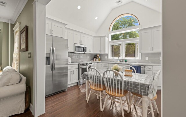 24 Grant Ave, East Rockaway, NY 11518 - photo 7