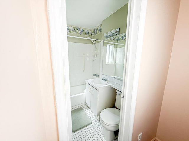 182 Edmunton Dr Unit D3, North Babylon, NY 11703 - bathroom featuring toilet, tile patterned floors, vanity, and washtub / shower combination