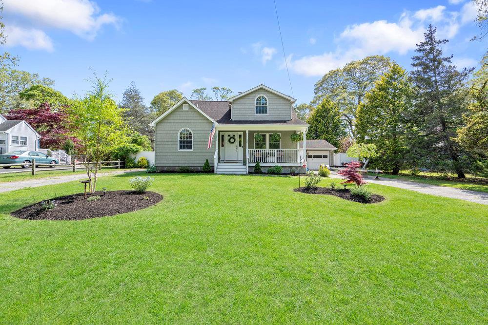 10 Inwood Rd, Center Moriches, NY 11934 - photo 1