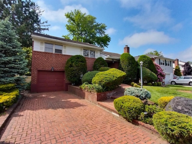 306 Cambridge Ave, Garden City, NY 11530 - photo 2