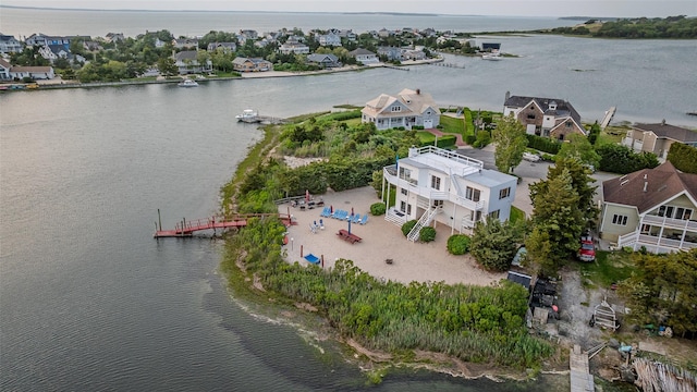 19 Cold Spring Ct, Southampton, NY 11968 - aerial perspective of suburban area featuring a nearby body of water