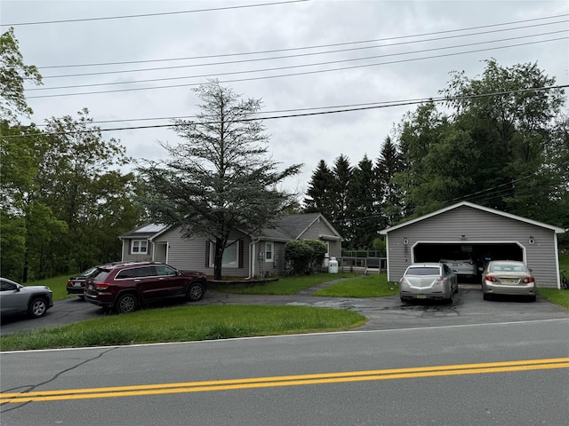 77 Upper Rd, Bloomingburg, NY 10940 - view of front of home featuring an outbuilding and a detached garage
