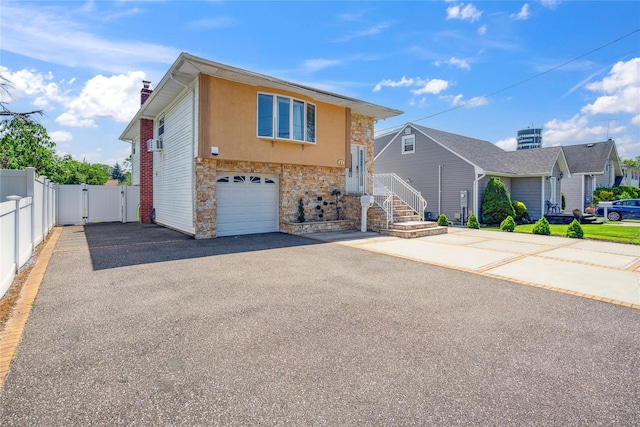 81 Oakdale Blvd, Farmingdale, NY 11735 - photo 2