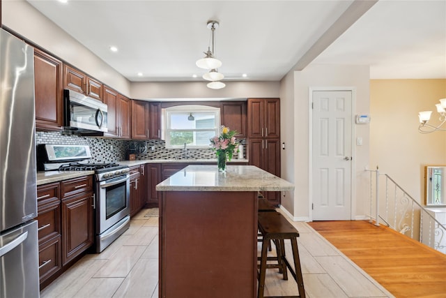 81 Oakdale Blvd, Farmingdale, NY 11735 - photo 4