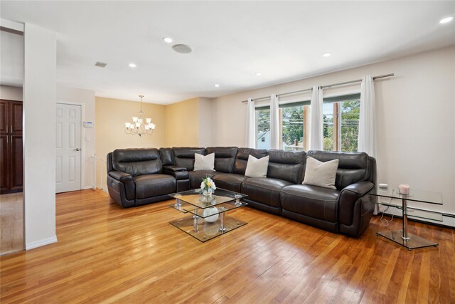 81 Oakdale Blvd, Farmingdale, NY 11735 - photo 9