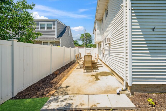81 Oakdale Blvd, Farmingdale, NY 11735 - photo 24