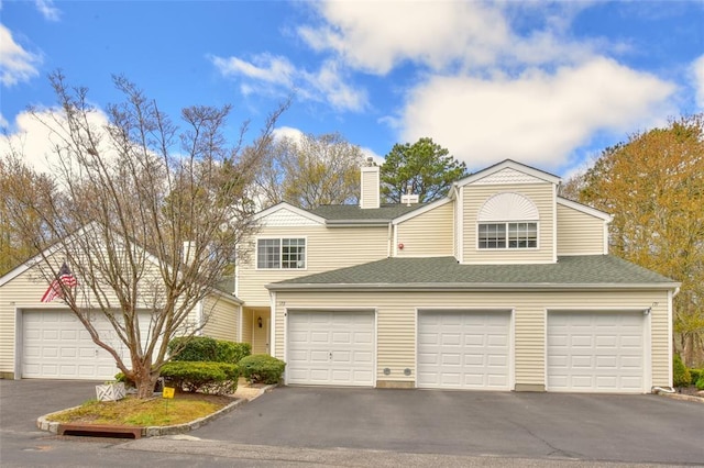 172 Gothic Cir, Manorville, NY 11949 - photo 2