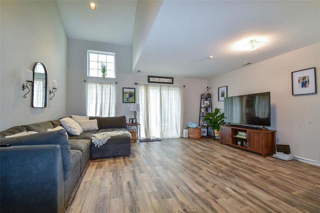 172 Gothic Cir, Manorville, NY 11949 - photo 4