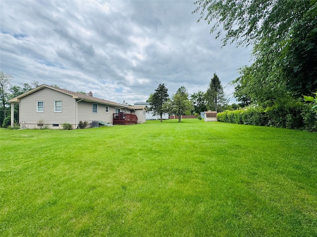 8 Hom St, Chester, NY 10918 - view of green lawn