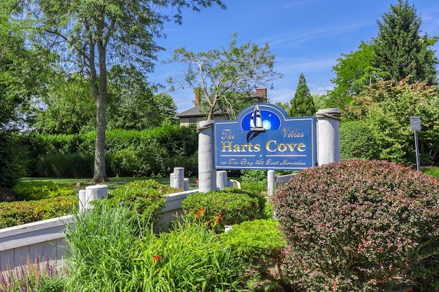 5 Pameeches Path, East Moriches, NY 11940 - view of surrounding community