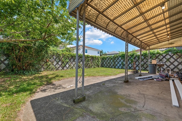 162-25 89th St, Howard Beach, NY 11414 - fenced backyard with a patio area