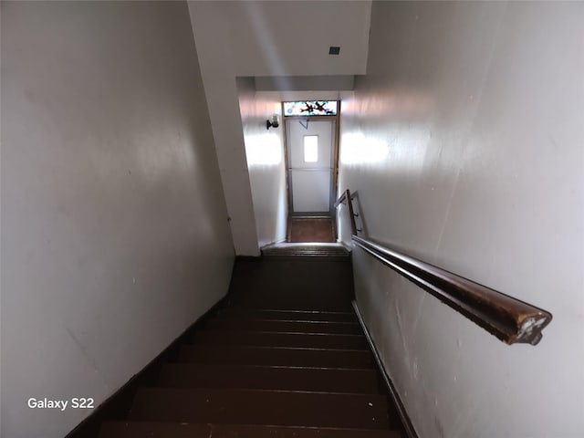 32 Yonkers Ave, Yonkers, NY 10701 - view of staircase