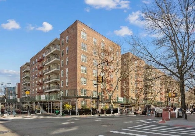 142-05 Roosevelt Ave Unit 517, Flushing, NY 11354 - view of apartment building / complex