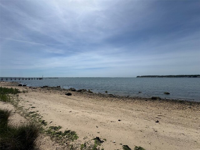 6 Huckleberry Ln E, Hampton Bays, NY 11946 - photo 42