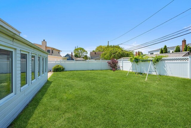 315 Fern Pl, Bethpage, NY 11714 - view of yard