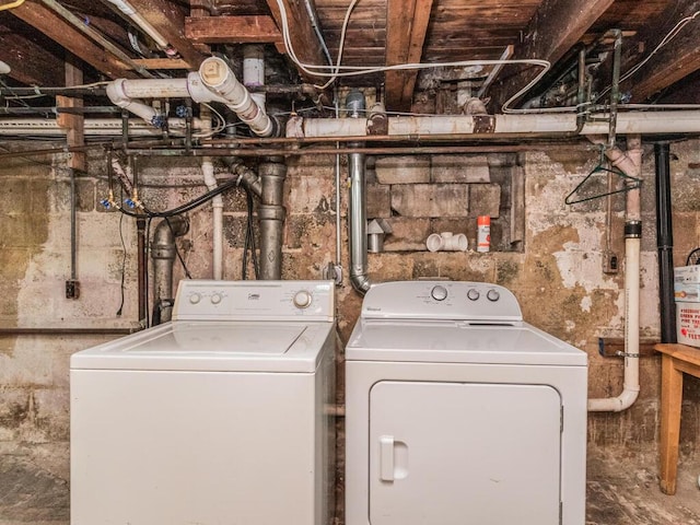 40 Mount Pleasant Rd, Yonkers, NY 10703 - washroom featuring separate washer and dryer