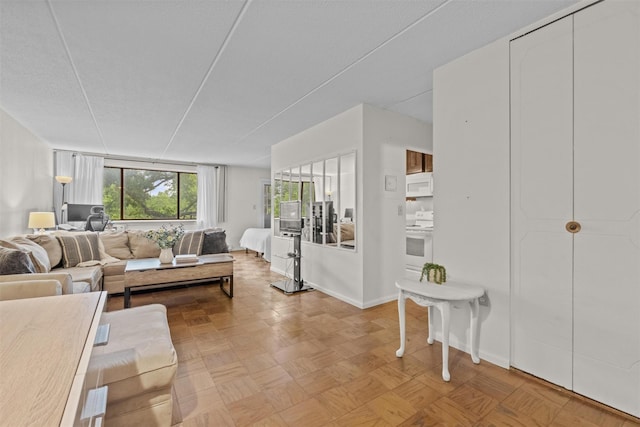 160 Academy St Unit 5C, Poughkeepsie, NY 12601 - view of living room