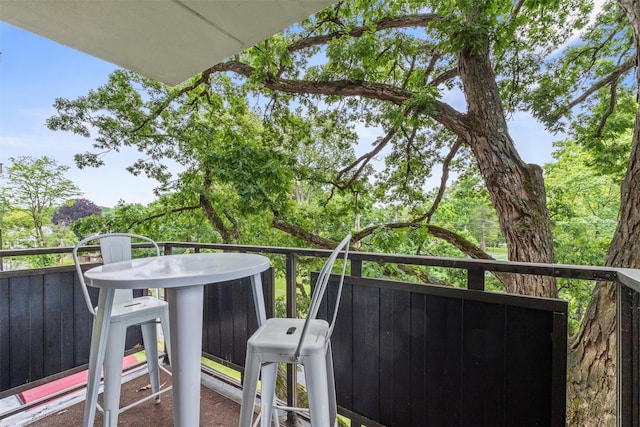 160 Academy St Unit 5C, Poughkeepsie, NY 12601 - view of balcony