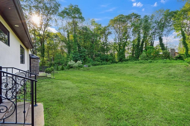 21 Arista Dr, Dix Hills, NY 11746 - view of green lawn