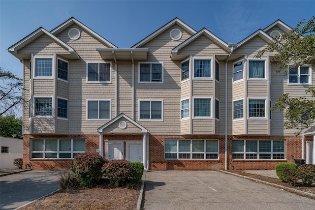 135 Montgomery Ave, Scarsdale, NY 10583 - photo 1