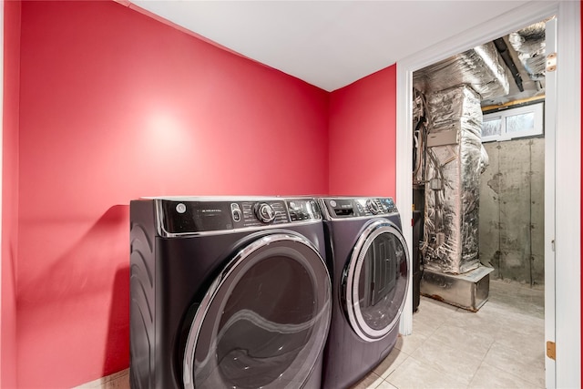 924 Otsego Ct, West Hempstead, NY 11552 - washroom featuring independent washer and dryer