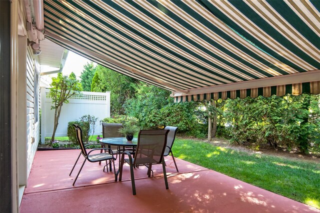 12 Miro Pl Unit 31, Port Washington, NY 11050 - view of patio featuring outdoor dining space