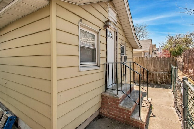 25B Edgewater Park Unit 25B, Bronx, NY 10465 - view of side of property