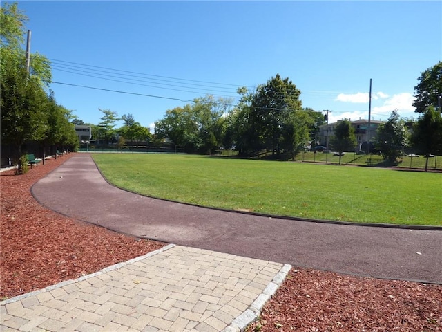 25B Edgewater Park Unit 25B, Bronx, NY 10465 - view of community with a lawn