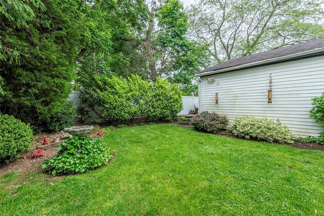 103 Fairfield Ave, Mineola, NY 11501 - view of yard
