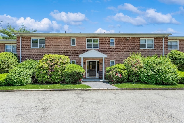 352 N State Rd Unit 2H, Briarcliff Manor, NY 10510 - view of front of home with brick siding