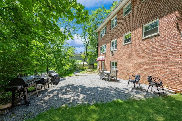 352 N State Rd Unit 2H, Briarcliff Manor, NY 10510 - view of patio / terrace with grilling area