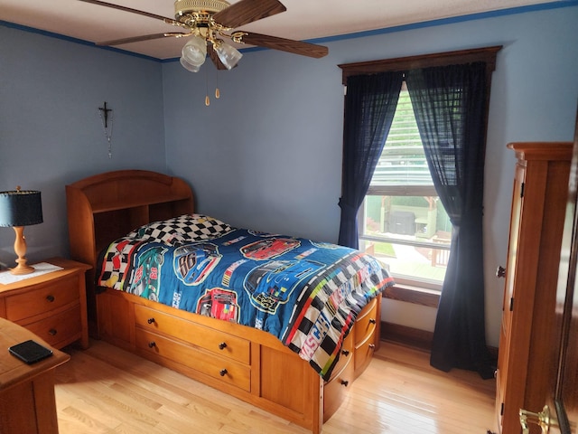 30 Royce Ave, Middletown, NY 10940 - bedroom with light wood-style floors and a ceiling fan