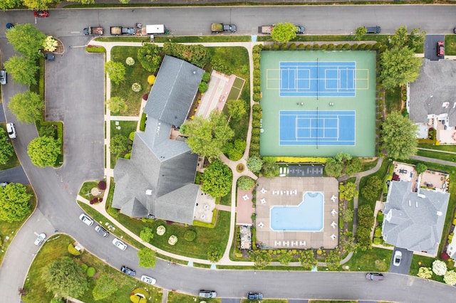 8 Lakeview Ct, Riverhead, NY 11901 - drone / aerial view