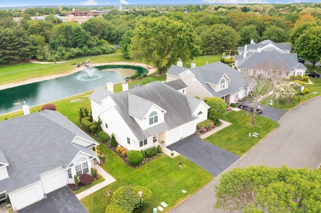 8 Lakeview Ct, Riverhead, NY 11901 - aerial perspective of suburban area with a large body of water