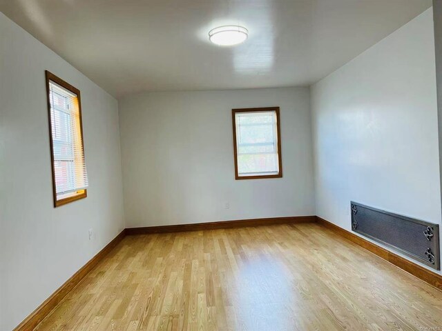 43-44 195th St, Flushing, NY 11358 - photo 4