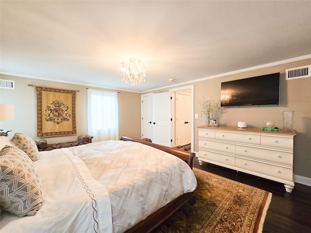 352 Mill Spring Rd, Manhasset, NY 11030 - bedroom featuring dark wood-style floors, ornamental molding, a chandelier, and baseboards
