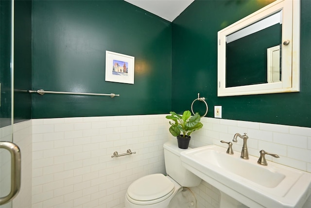 206-05 Emily Rd Unit 6U, Bayside, NY 11360 - half bathroom with toilet and tile walls