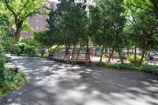 1 Georgia Ave Unit 5A, Bronxville, NY 10708 - view of community