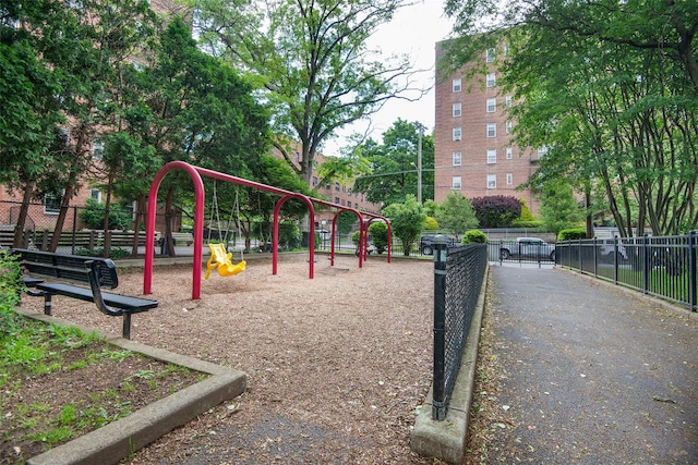 1 Georgia Ave Unit 5A, Bronxville, NY 10708 - view of community play area