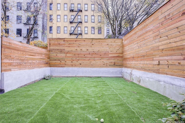 230 S 2nd St, Brooklyn, NY 11211 - view of yard