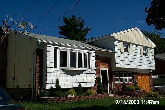 1109 Cramer Ct, North Baldwin, NY 11510 - view of front of home