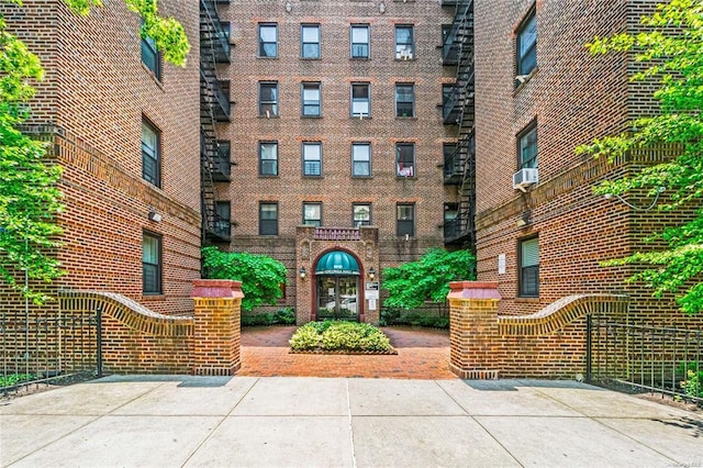 89-10 35th Ave Unit E-7R, Jackson Heights, NY 11372 - view of building exterior