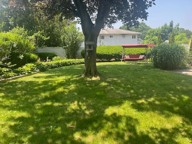 70 Pacific St, North Babylon, NY 11703 - view of yard