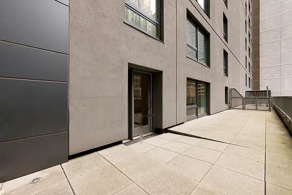 135 W 52nd St Unit 8D, New York Manhattan, NY 10019 - view of patio / terrace