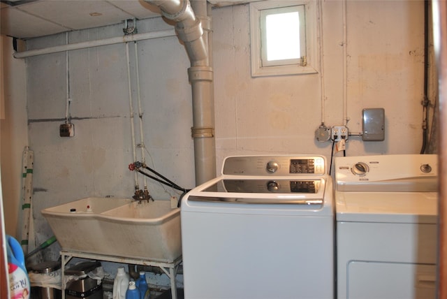 4026 208th St, Bayside, NY 11361 - washroom with independent washer and dryer