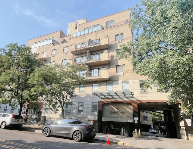 4231 Colden St Unit R6C, Flushing, NY 11355 - view of apartment building / complex