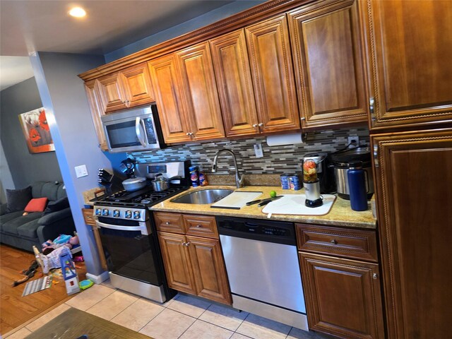 367 Lincoln Ave, Brooklyn, NY 11208 - photo 10
