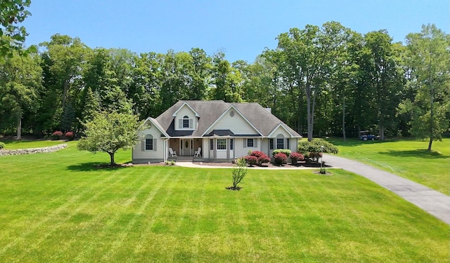 16 Hidden View Dr, Newburgh, NY 12550 - traditional home with a porch and a front lawn
